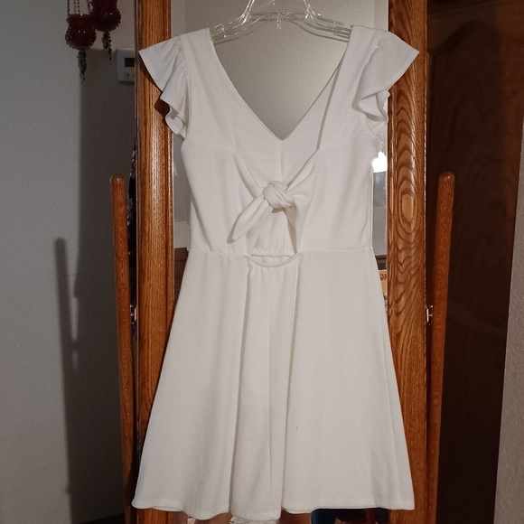 FINAL PRICE Lily White Ruffle Sleeve Tie Back Dress - Picture 4 of 13